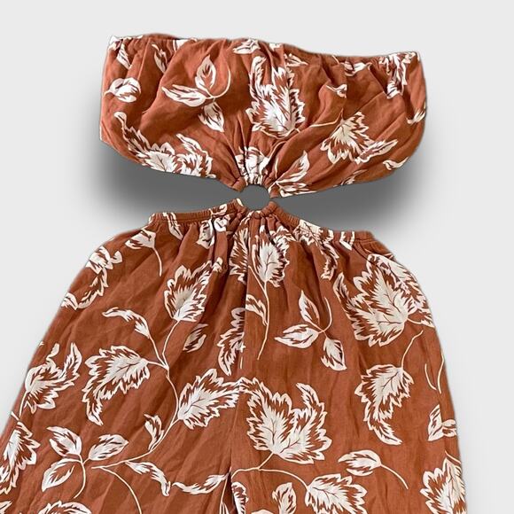 LUSH NEW ALMOND CREAM LEAF FLORAL CUTOUT JUMPSUIT BROWN SMALL - Picture 3 of 9